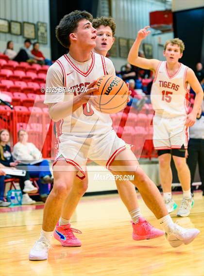 Thumbnail 2 in Flippin @ Lead Hill photogallery.