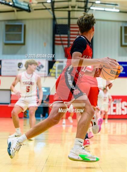 Thumbnail 1 in Flippin @ Lead Hill photogallery.