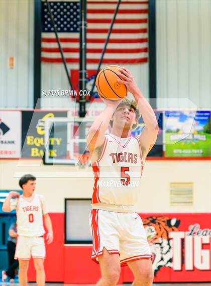 Thumbnail 1 in Flippin @ Lead Hill photogallery.