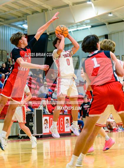 Thumbnail 3 in Flippin @ Lead Hill photogallery.