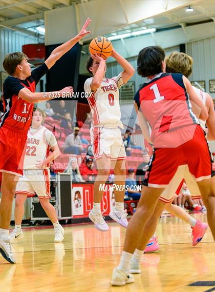 Thumbnail 2 in Flippin @ Lead Hill photogallery.