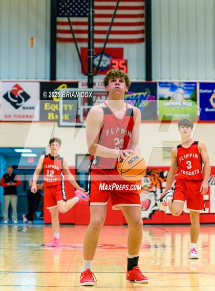 Thumbnail 1 in Flippin @ Lead Hill photogallery.