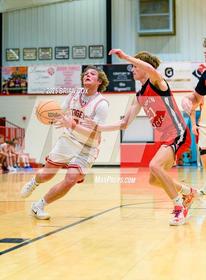 Thumbnail 1 in Flippin @ Lead Hill photogallery.