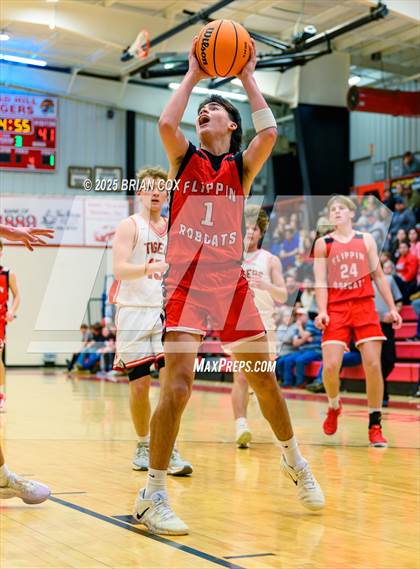 Thumbnail 1 in Flippin @ Lead Hill photogallery.