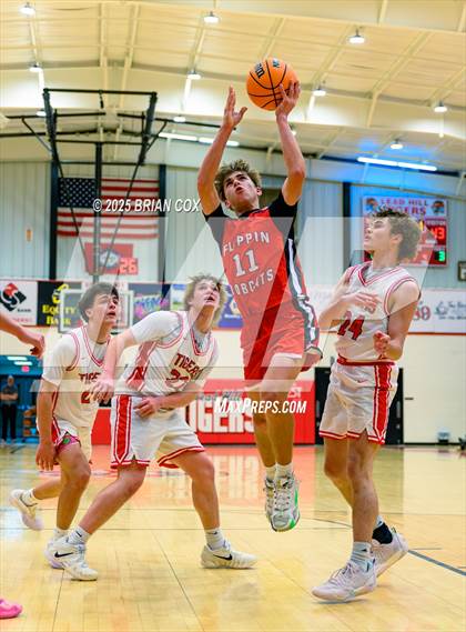 Thumbnail 1 in Flippin @ Lead Hill photogallery.