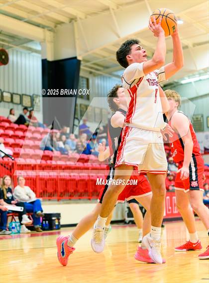 Thumbnail 3 in Flippin @ Lead Hill photogallery.