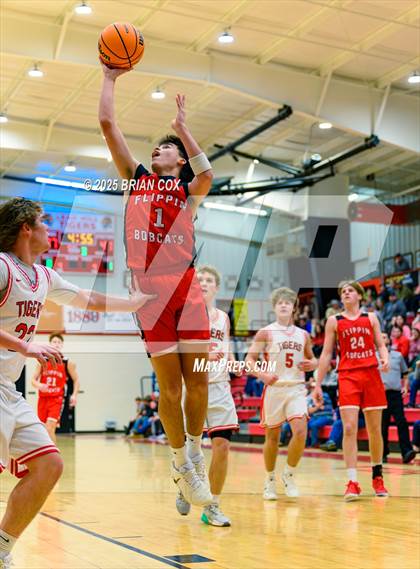 Thumbnail 3 in Flippin @ Lead Hill photogallery.