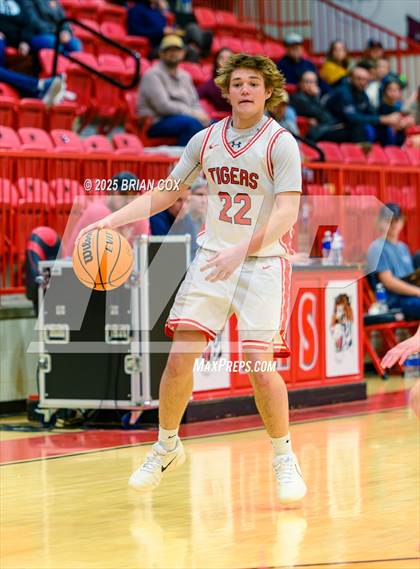 Thumbnail 2 in Flippin @ Lead Hill photogallery.