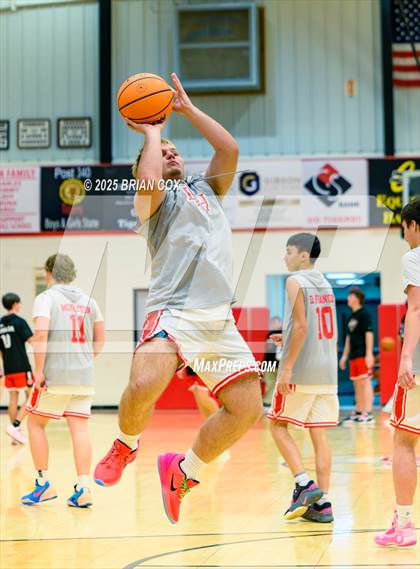 Thumbnail 1 in Flippin @ Lead Hill photogallery.