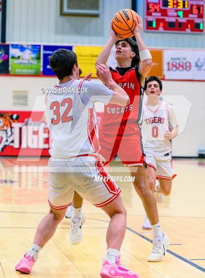 Thumbnail 1 in Flippin @ Lead Hill photogallery.