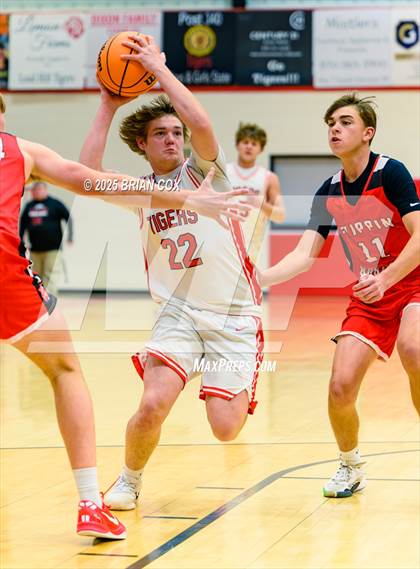 Thumbnail 2 in Flippin @ Lead Hill photogallery.