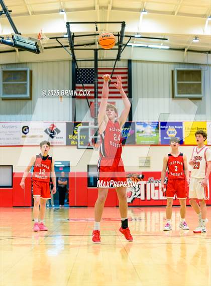 Thumbnail 3 in Flippin @ Lead Hill photogallery.