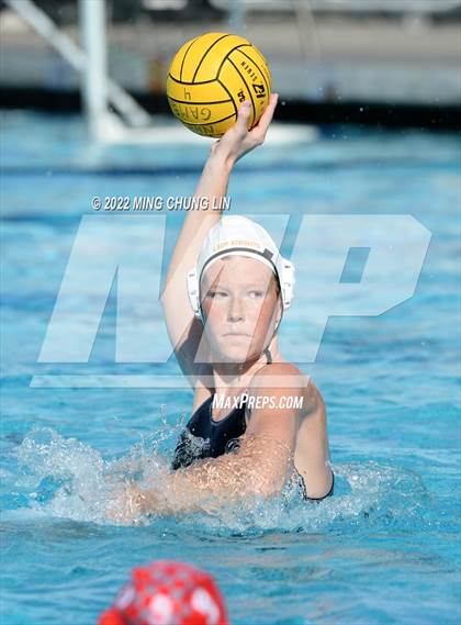 Thumbnail 3 in Mater Dei vs. Foothill (Newport Invite) photogallery.