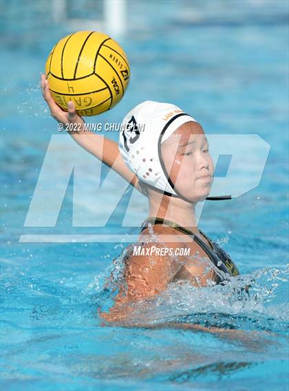 Thumbnail 2 in Mater Dei vs. Foothill (Newport Invite) photogallery.