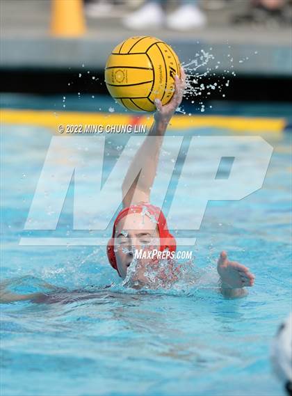 Thumbnail 3 in Mater Dei vs. Foothill (Newport Invite) photogallery.