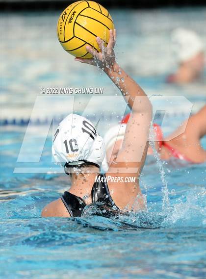 Thumbnail 3 in Mater Dei vs. Foothill (Newport Invite) photogallery.