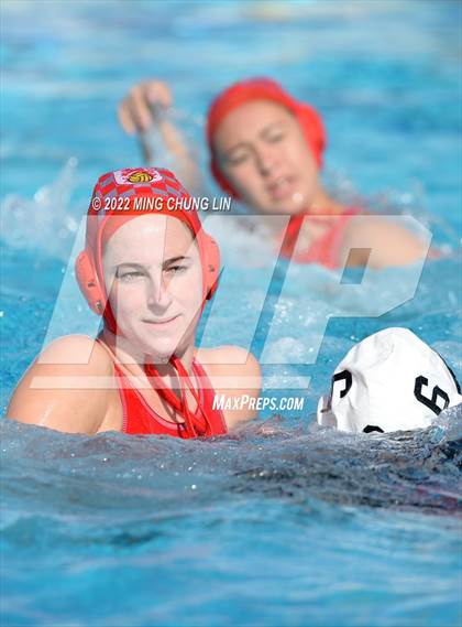 Thumbnail 3 in Mater Dei vs. Foothill (Newport Invite) photogallery.