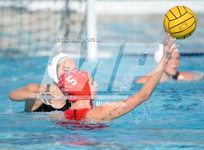 Thumbnail 2 in Mater Dei vs. Foothill (Newport Invite) photogallery.