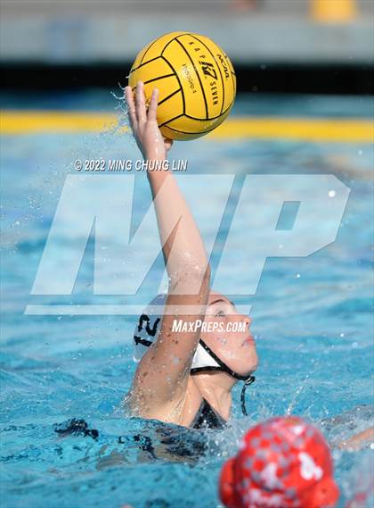 Thumbnail 3 in Mater Dei vs. Foothill (Newport Invite) photogallery.
