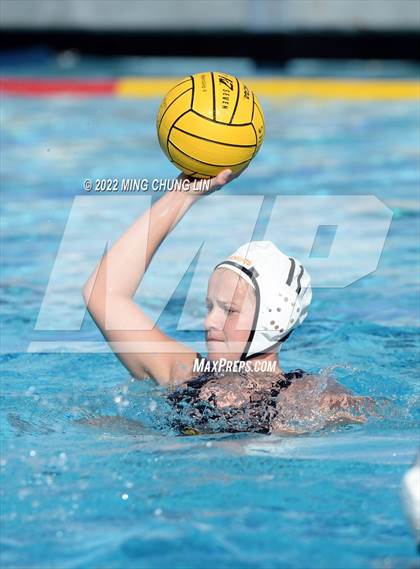 Thumbnail 2 in Mater Dei vs. Foothill (Newport Invite) photogallery.
