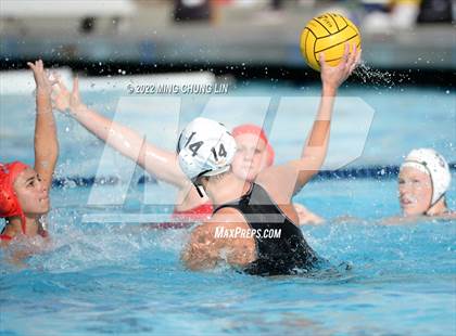 Thumbnail 2 in Mater Dei vs. Foothill (Newport Invite) photogallery.