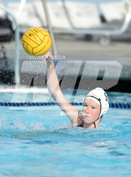 Thumbnail 3 in Mater Dei vs. Foothill (Newport Invite) photogallery.