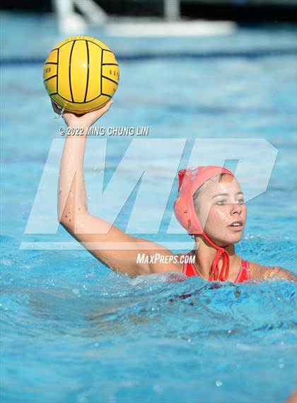 Thumbnail 2 in Mater Dei vs. Foothill (Newport Invite) photogallery.