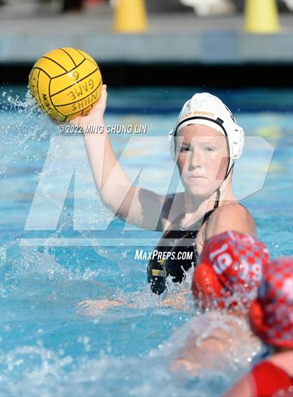 Thumbnail 1 in Mater Dei vs. Foothill (Newport Invite) photogallery.