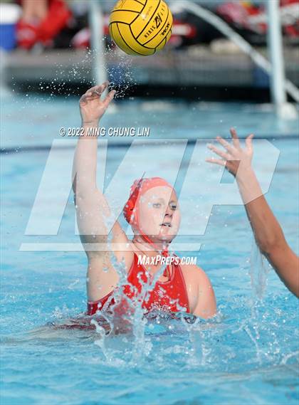 Thumbnail 3 in Mater Dei vs. Foothill (Newport Invite) photogallery.