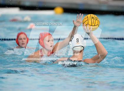 Thumbnail 3 in Mater Dei vs. Foothill (Newport Invite) photogallery.