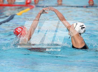 Thumbnail 2 in Mater Dei vs. Foothill (Newport Invite) photogallery.