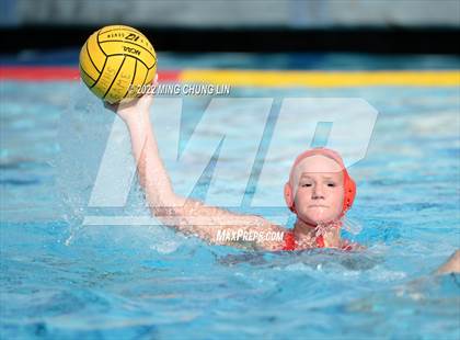 Thumbnail 3 in Mater Dei vs. Foothill (Newport Invite) photogallery.