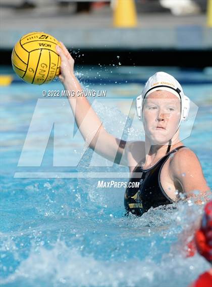 Thumbnail 2 in Mater Dei vs. Foothill (Newport Invite) photogallery.
