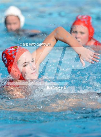Thumbnail 1 in Mater Dei vs. Foothill (Newport Invite) photogallery.