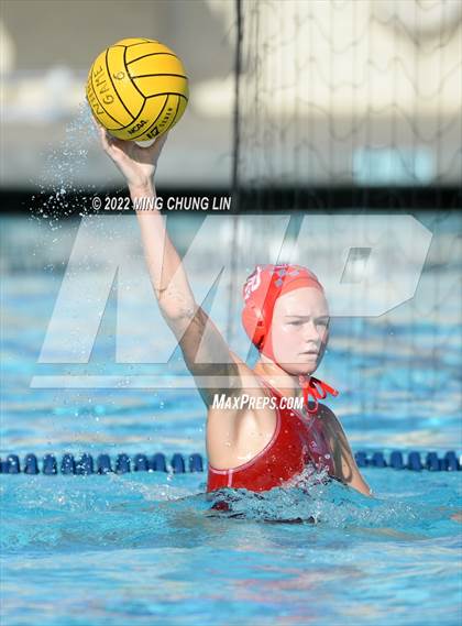 Thumbnail 2 in Mater Dei vs. Foothill (Newport Invite) photogallery.