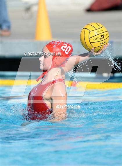 Thumbnail 1 in Mater Dei vs. Foothill (Newport Invite) photogallery.