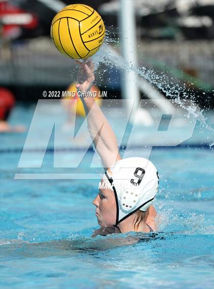 Thumbnail 3 in Mater Dei vs. Foothill (Newport Invite) photogallery.