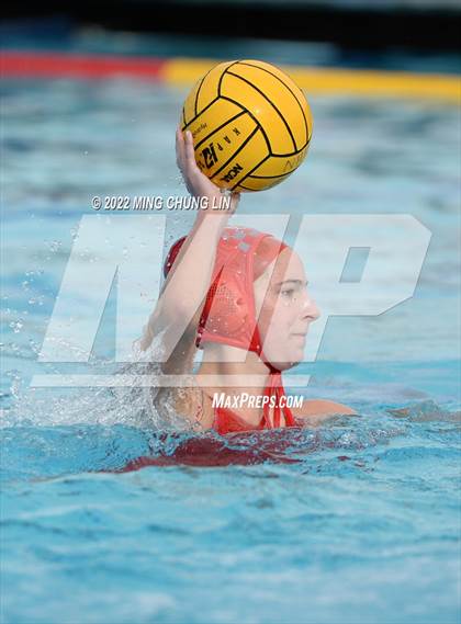 Thumbnail 3 in Mater Dei vs. Foothill (Newport Invite) photogallery.