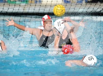 Thumbnail 2 in Mater Dei vs. Foothill (Newport Invite) photogallery.