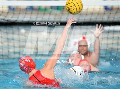 Thumbnail 2 in Mater Dei vs. Foothill (Newport Invite) photogallery.
