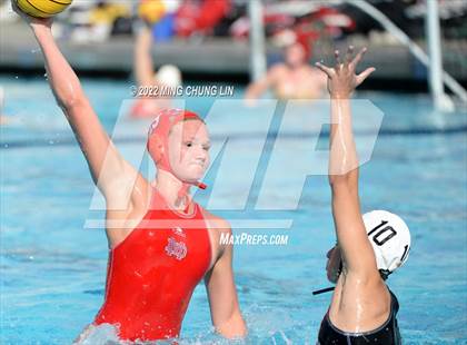 Thumbnail 3 in Mater Dei vs. Foothill (Newport Invite) photogallery.