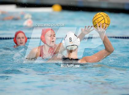 Thumbnail 1 in Mater Dei vs. Foothill (Newport Invite) photogallery.
