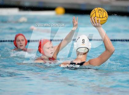 Thumbnail 2 in Mater Dei vs. Foothill (Newport Invite) photogallery.
