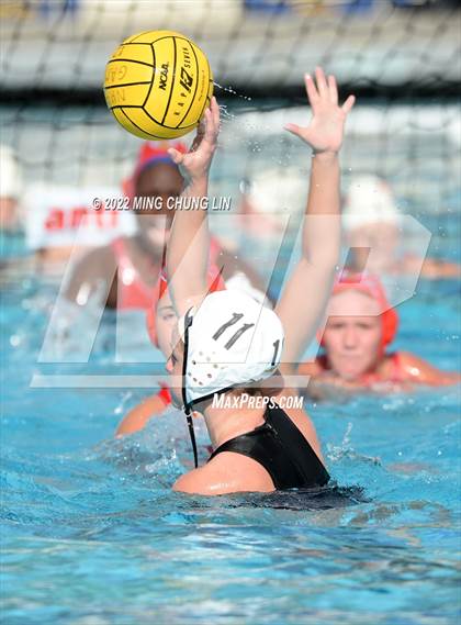 Thumbnail 2 in Mater Dei vs. Foothill (Newport Invite) photogallery.