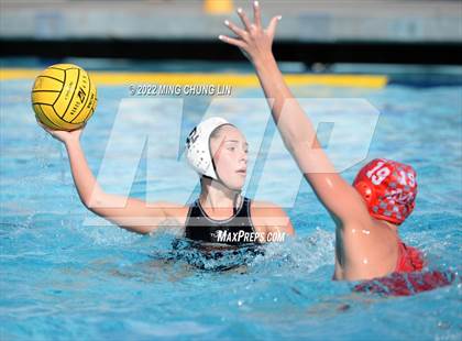 Thumbnail 1 in Mater Dei vs. Foothill (Newport Invite) photogallery.
