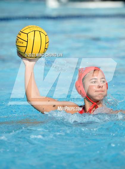 Thumbnail 1 in Mater Dei vs. Foothill (Newport Invite) photogallery.