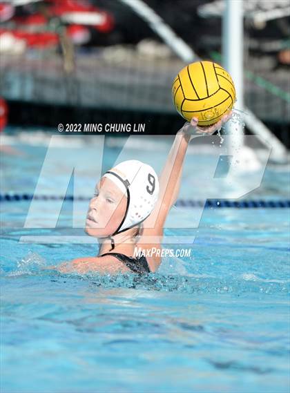 Thumbnail 3 in Mater Dei vs. Foothill (Newport Invite) photogallery.