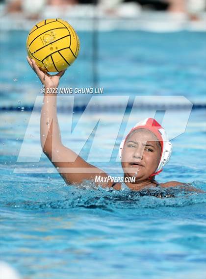 Thumbnail 2 in Mater Dei vs. Foothill (Newport Invite) photogallery.