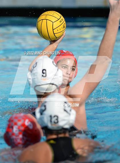 Thumbnail 2 in Mater Dei vs. Foothill (Newport Invite) photogallery.