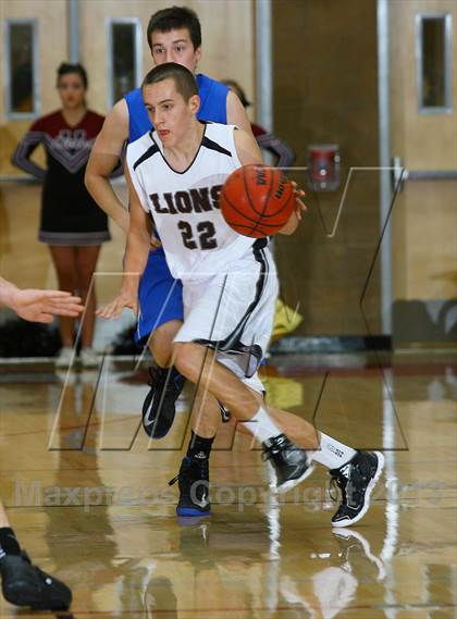Thumbnail 2 in Davis vs Valley Christian (Common Good Classic) photogallery.